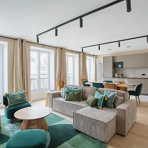 Apartment Beaubourg Le Marais By Studio Prestige, Paris