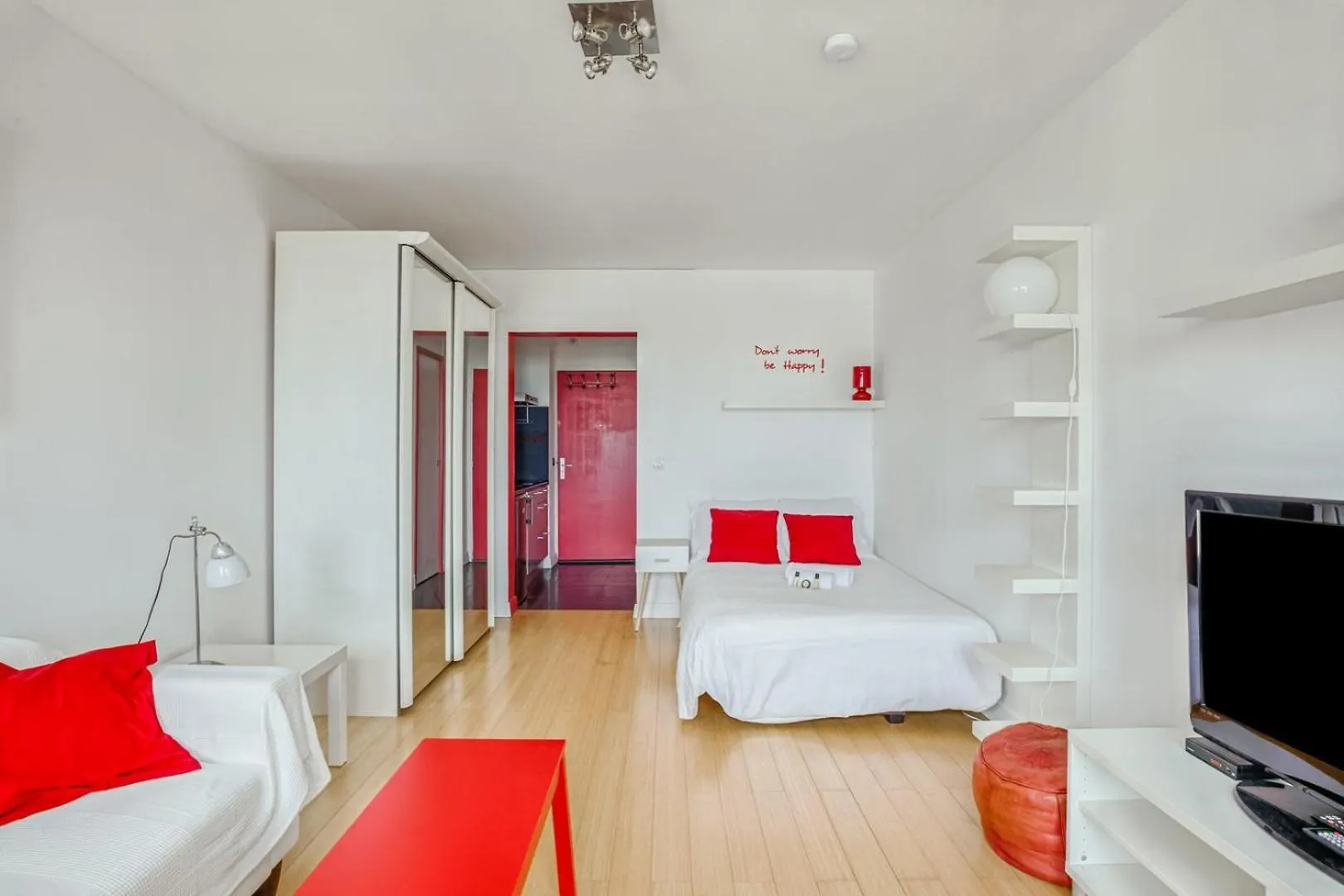 Guestready - Beau Studio Avec Vue Imprenable Paris France
